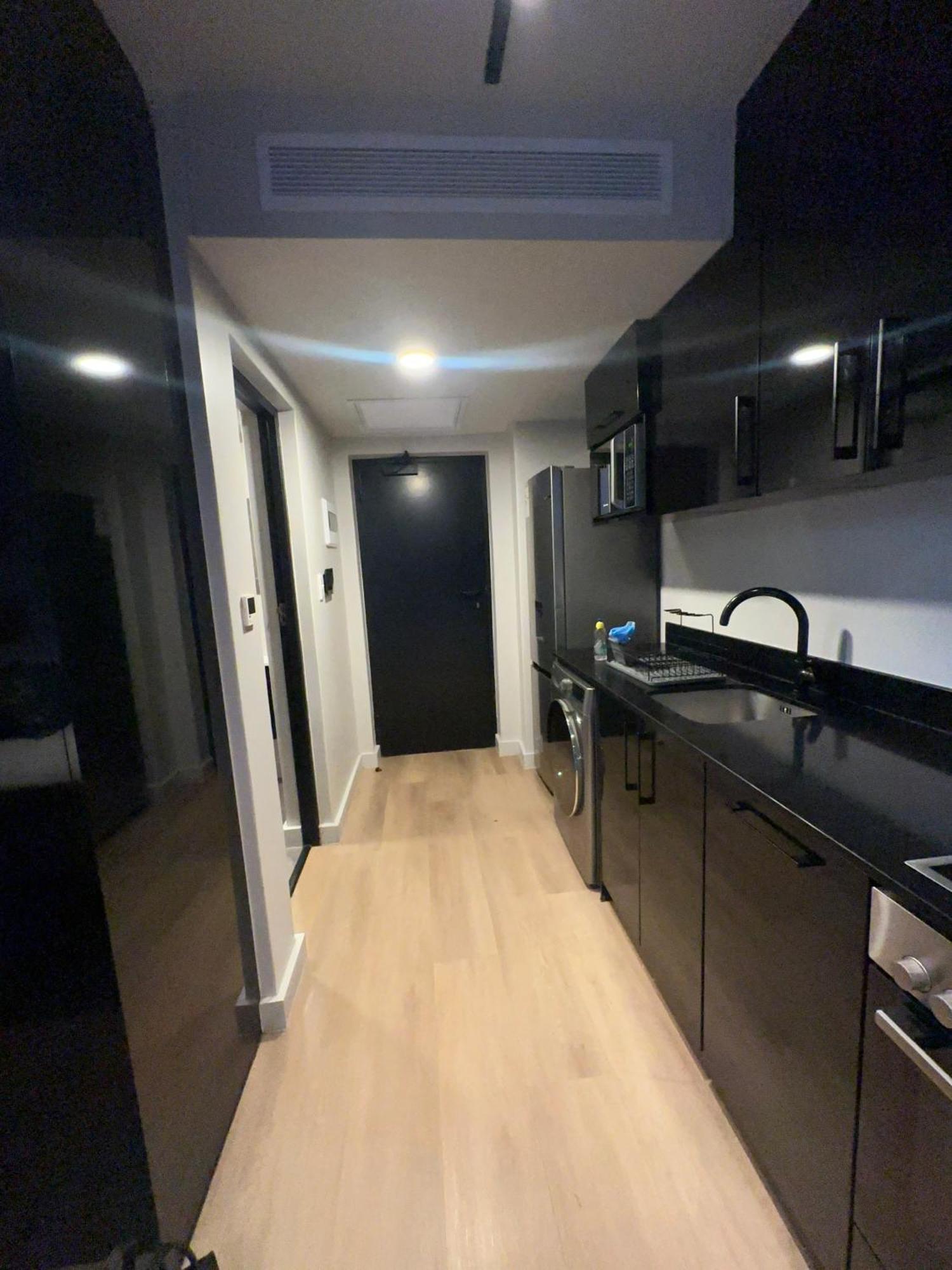 The Tokyo Luxury 210 Apartment