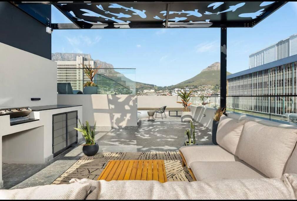The Tokyo Luxury 210 Apartment *
